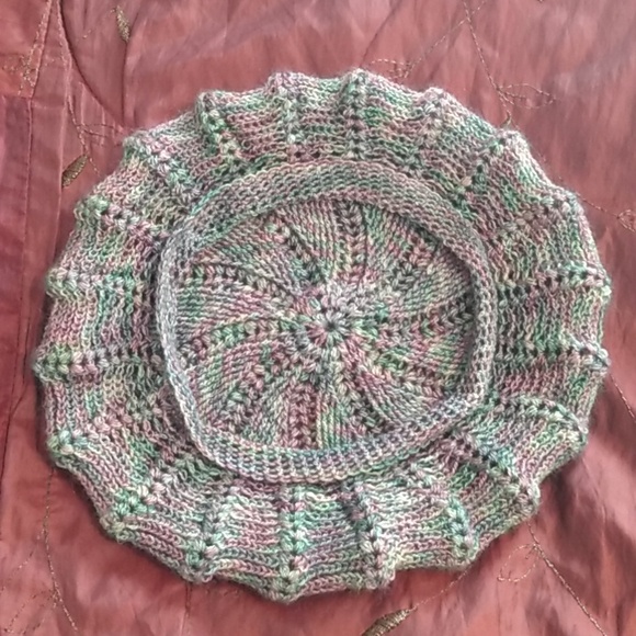 Women's Size Medium Multicolor Handmade Crocheted Silk and Baby Alpaca Beret - Picture 2 of 9